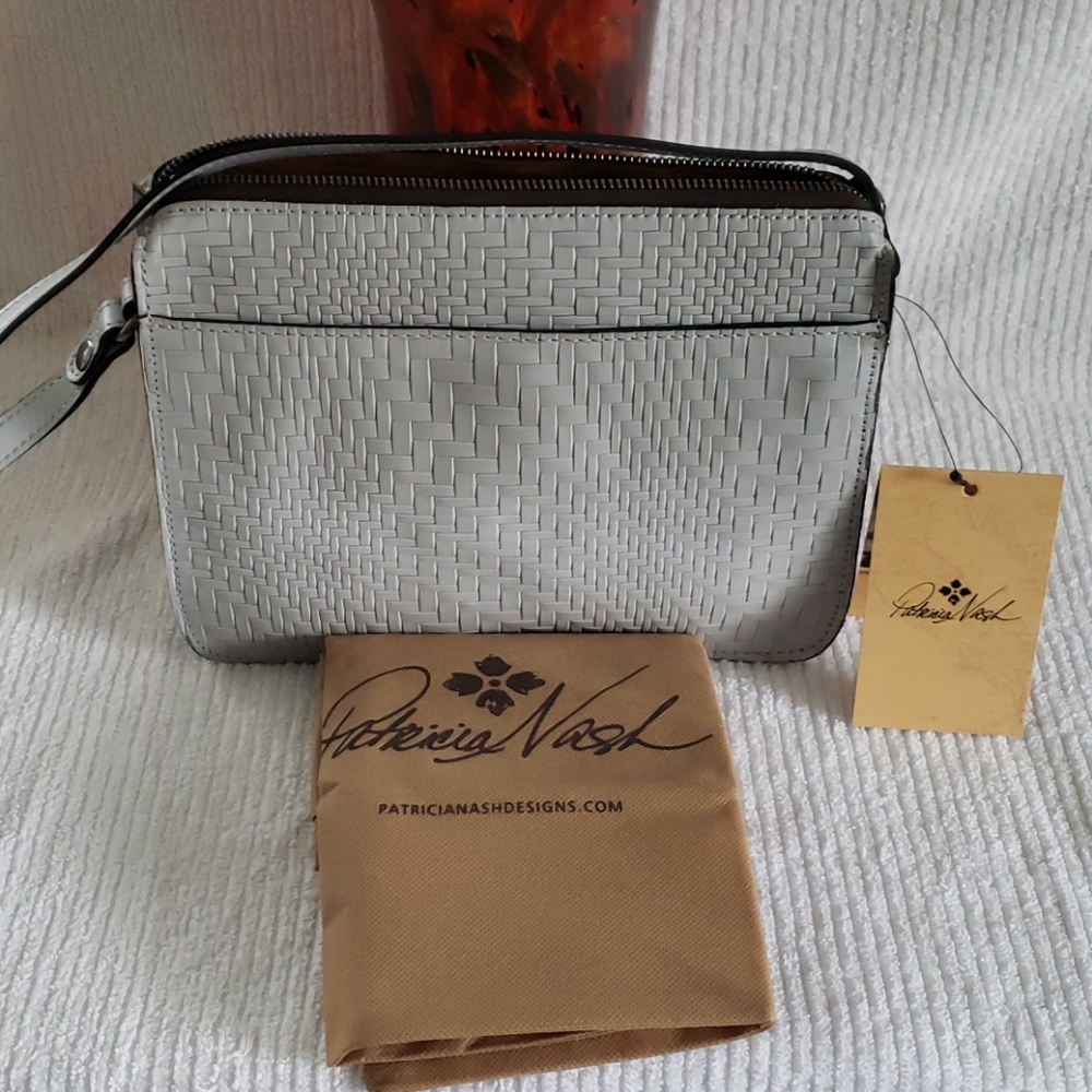 SOLD.  Patricia Nash Leather Crossbody Bag - Picture 11 of 11